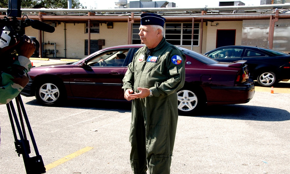 Texas Air National Guard commander visits Galveston Island