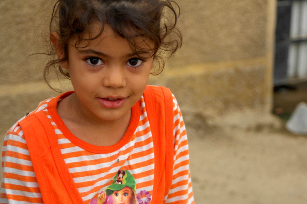 Police, Soldiers Visit Iraqi Civilians