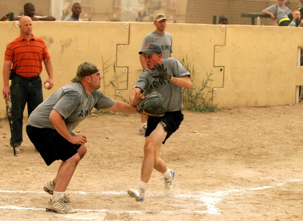 1st Battalion 76th Field Artillery wins softball championship