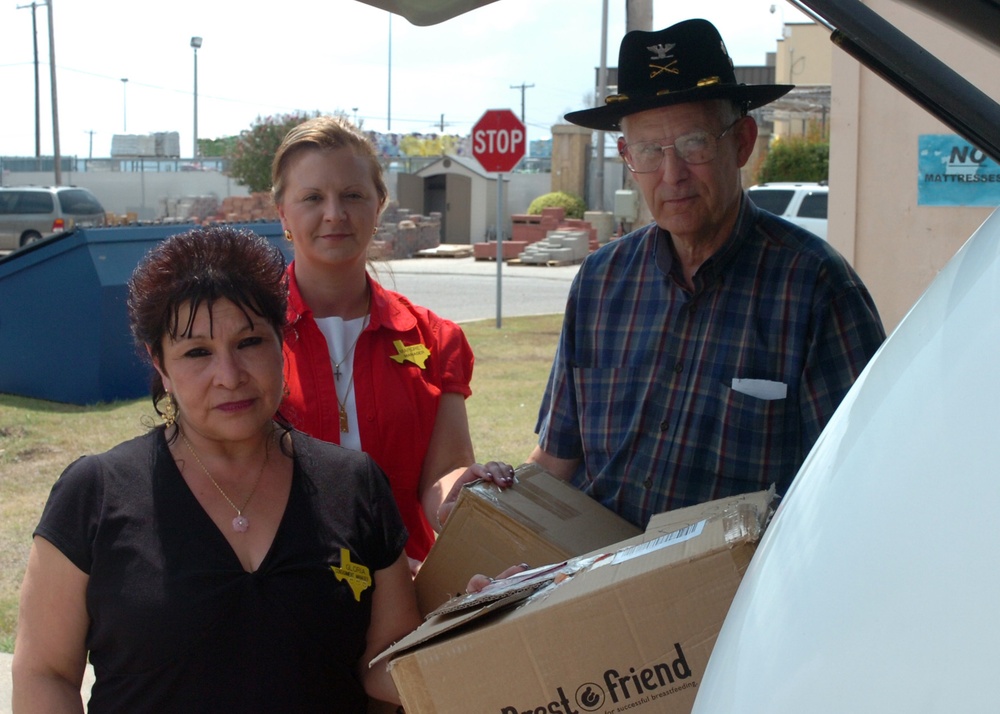 Retired colonel, wife give back to Fort Hood community with thrift shop donation