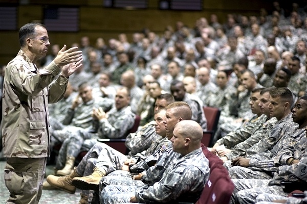 Mullen Visits Sergeants Major Academy, Praises Senior Enlisted Contributions