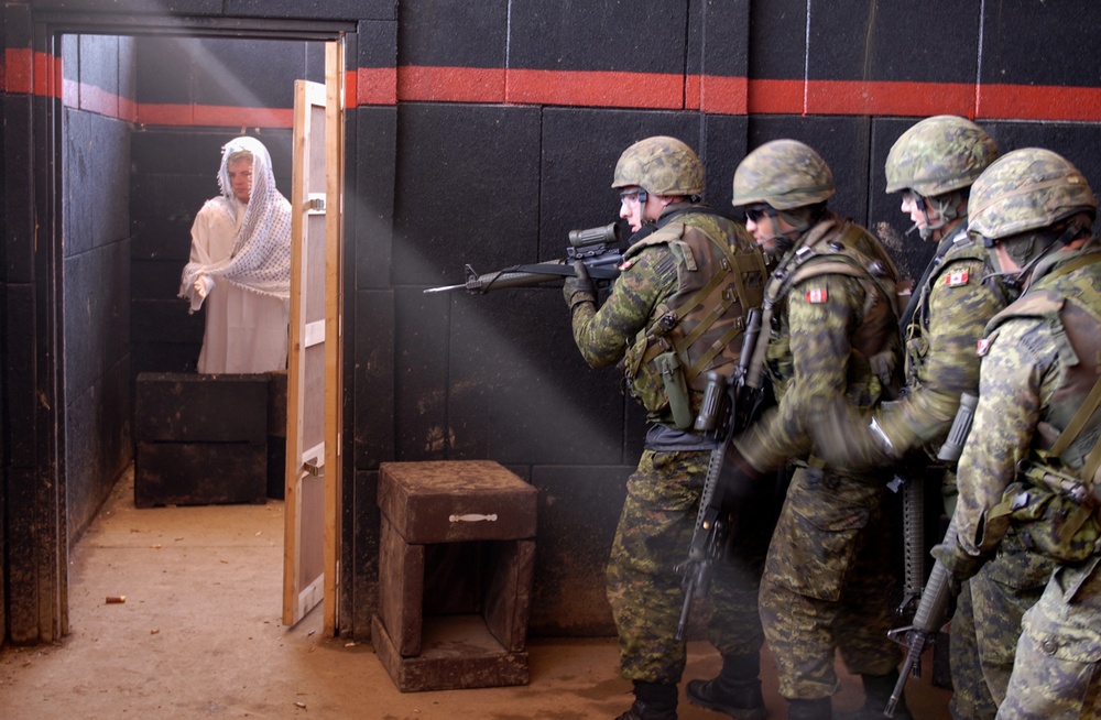 JMRC shoothouse trains up some of Canada's newest Soldiers
