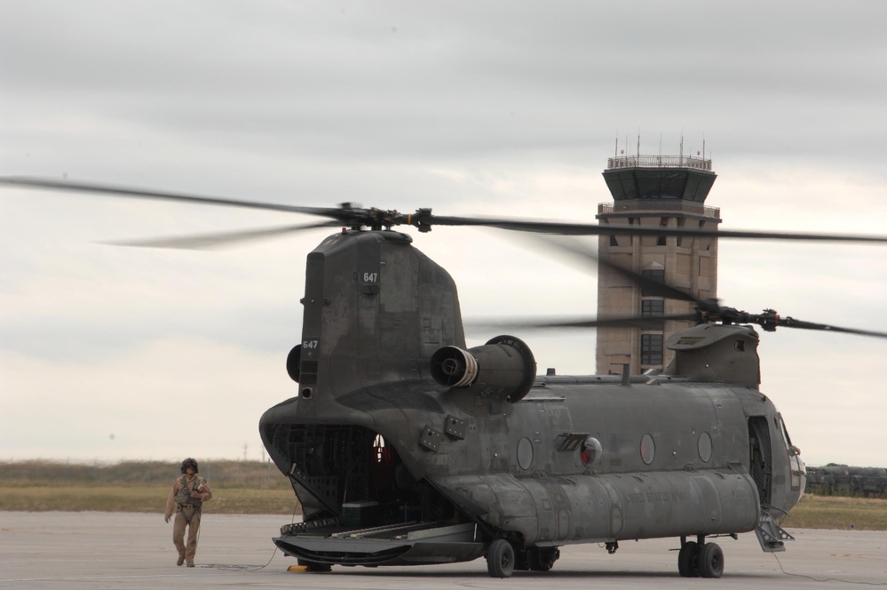 Aviators Prepare for Hurricane Relief Efforts