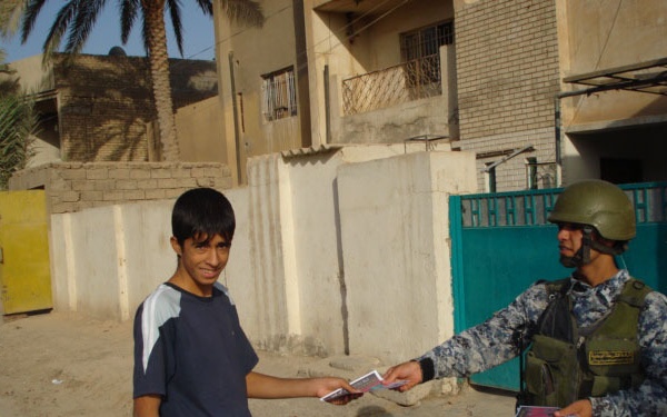 Iraqi National Police target criminals in Hayy Aamel