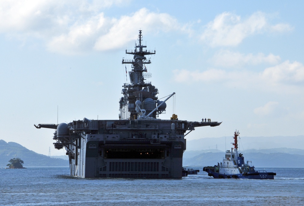 USS Essex departs for scheduled deployment