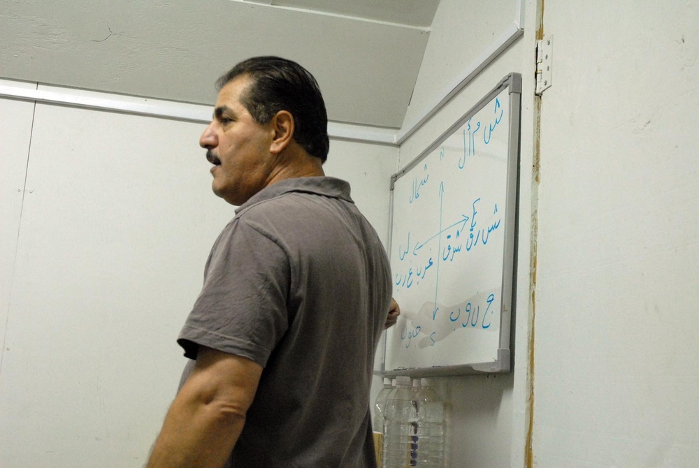 Multi-National Division - Baghdad Soldiers take cultural awareness onto the streets of Baghdad