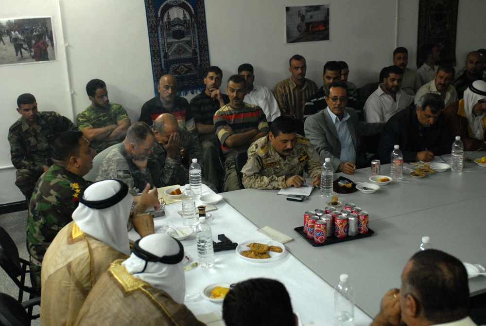 Meeting helps establish future of Adhamiyah Sons of Iraq