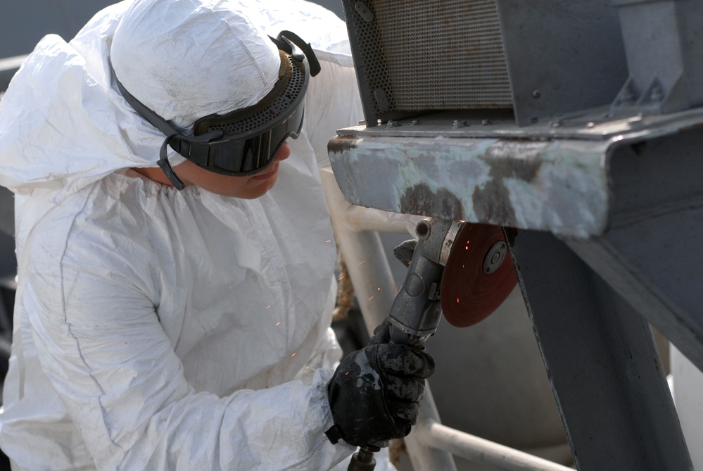Flight deck maintenance aboard USS Ronald Reagan