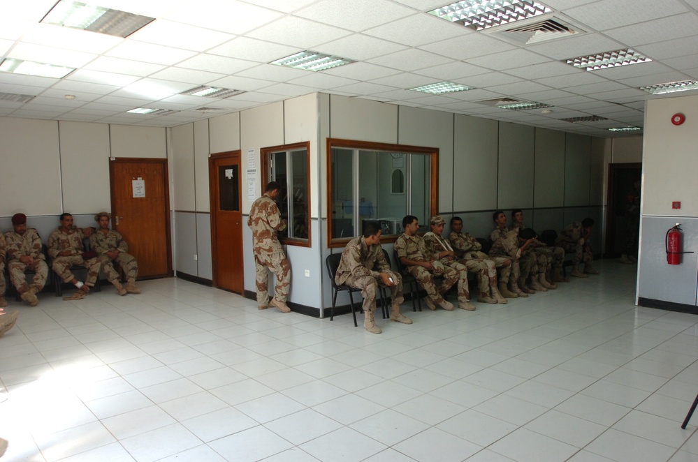 Doctors and Dentists Keep the Iraqi Army Fit to Fight