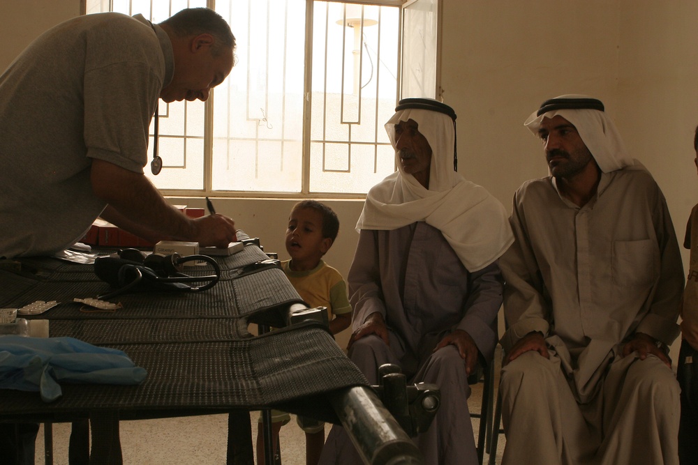Hundreds receive medical care in Iraq's West Karmah region