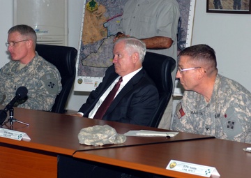 Secretary of Defense visits Iraqi, Multi-National Division - Baghdad leadership
