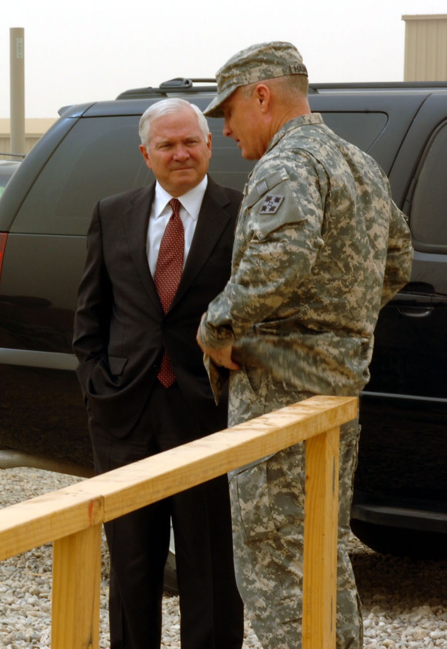 Secretary of Defense Visits Iraqi, Multi-National Division - Baghdad Leadership