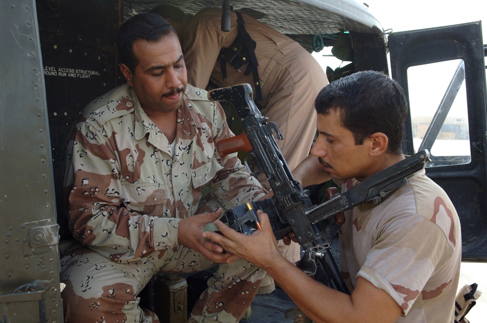 Iraqi Airmen Learn, Overcome Challenges of Helo Ops