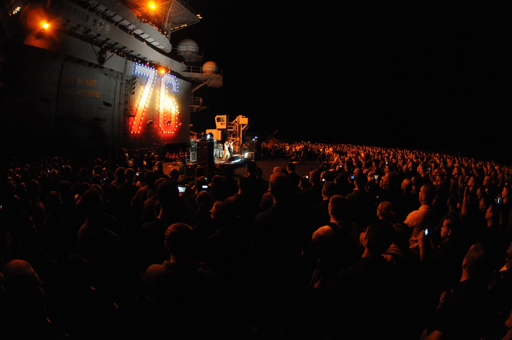 Scott Stapp performs on USS Ronald Reagan