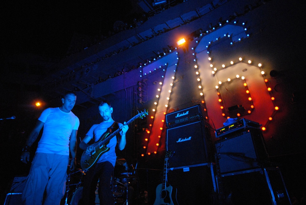 Scott Stapp performs on USS Ronald Reagan