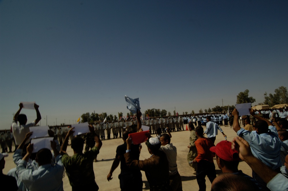 Kirkuk Police Academy Graduates 3,000