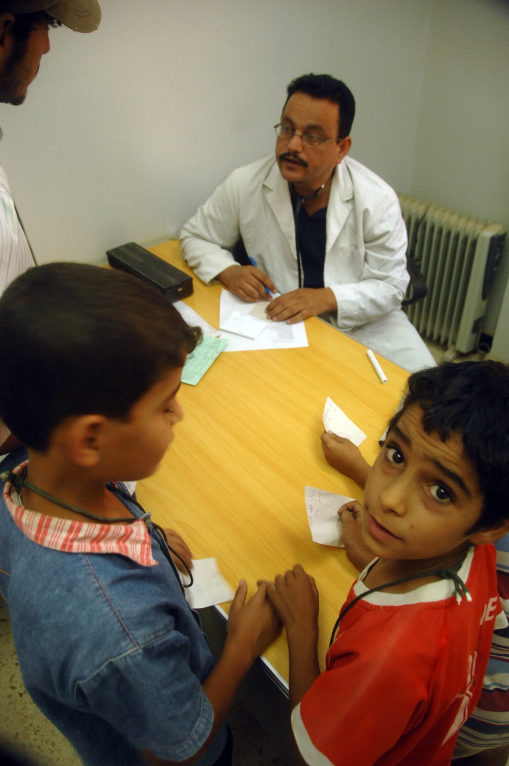 Health Clinic Opens Doors for Iraqi Citizens