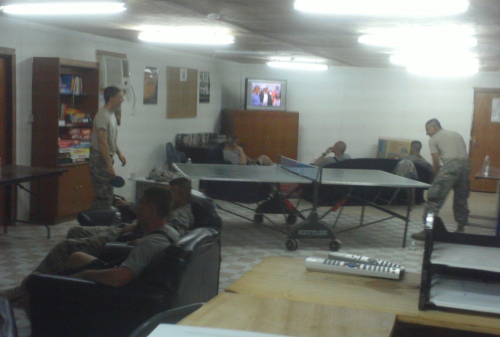 Soldiers relax, enjoy breaks from missions in Iraq