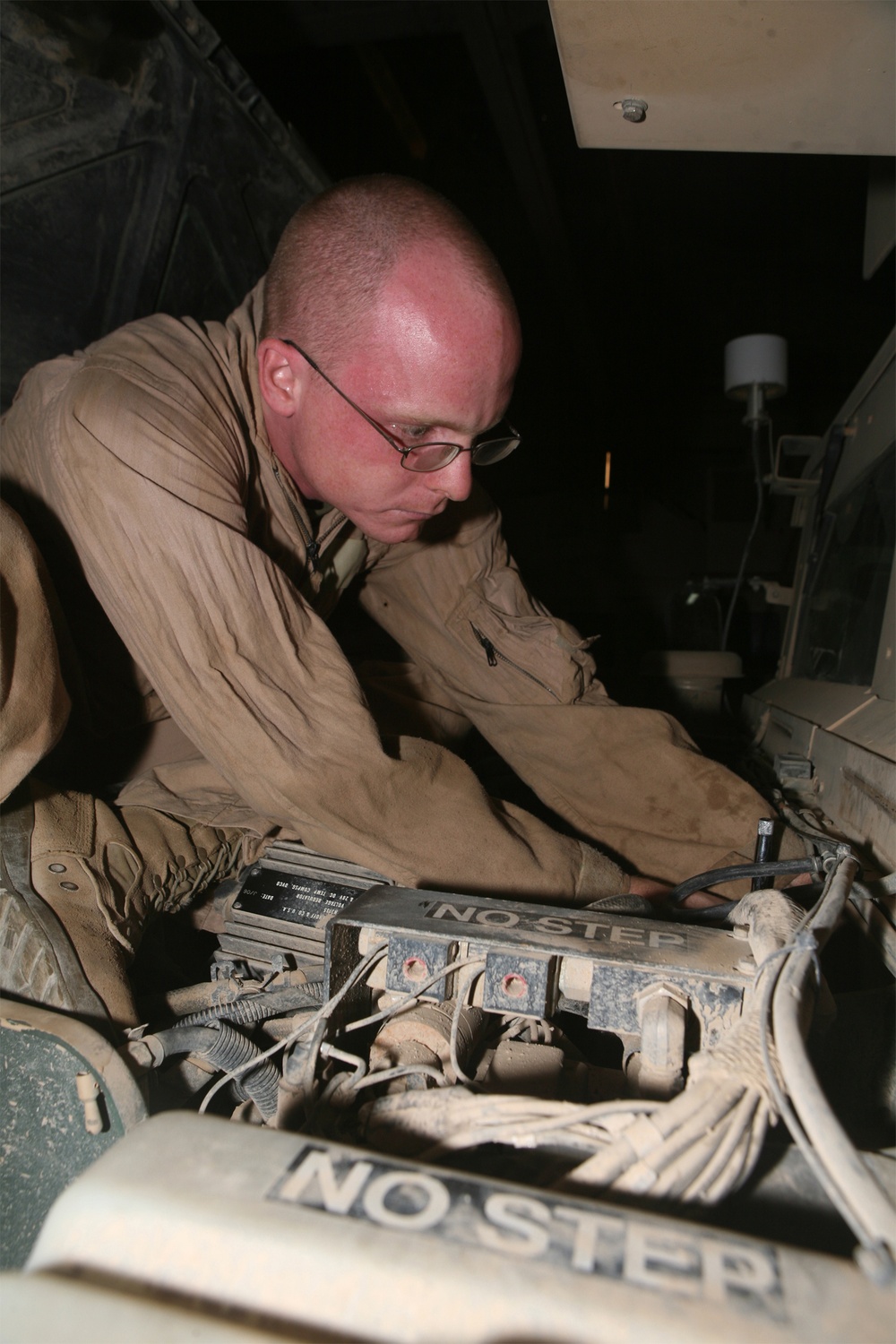 Grinding Gears: Mechanics keep Marines on their wheels