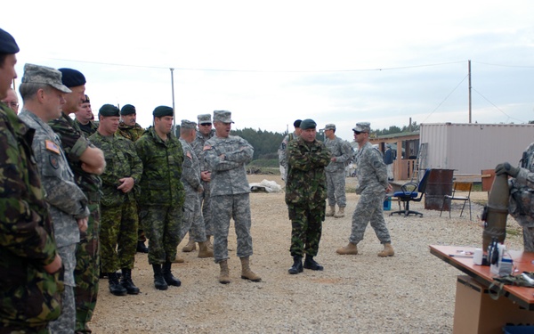 Distinguished Visitors Visit JMRC