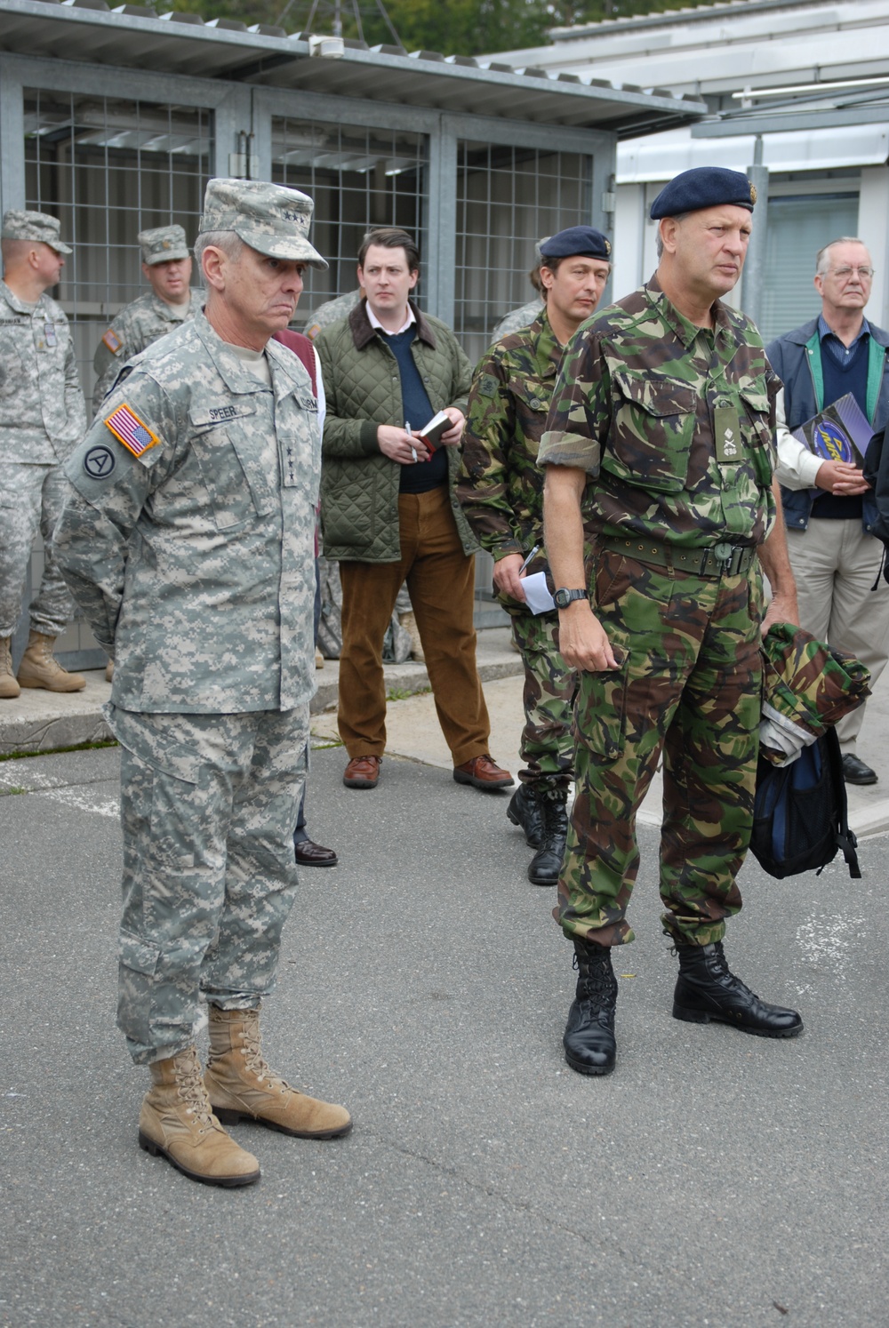 Distinguished Visitors Visit JMRC