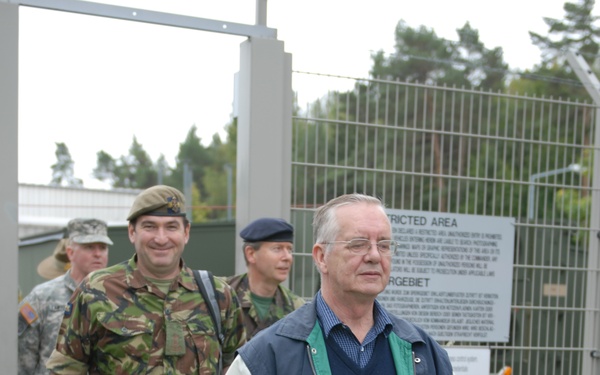 Distinguished Visitors Visit JMRC