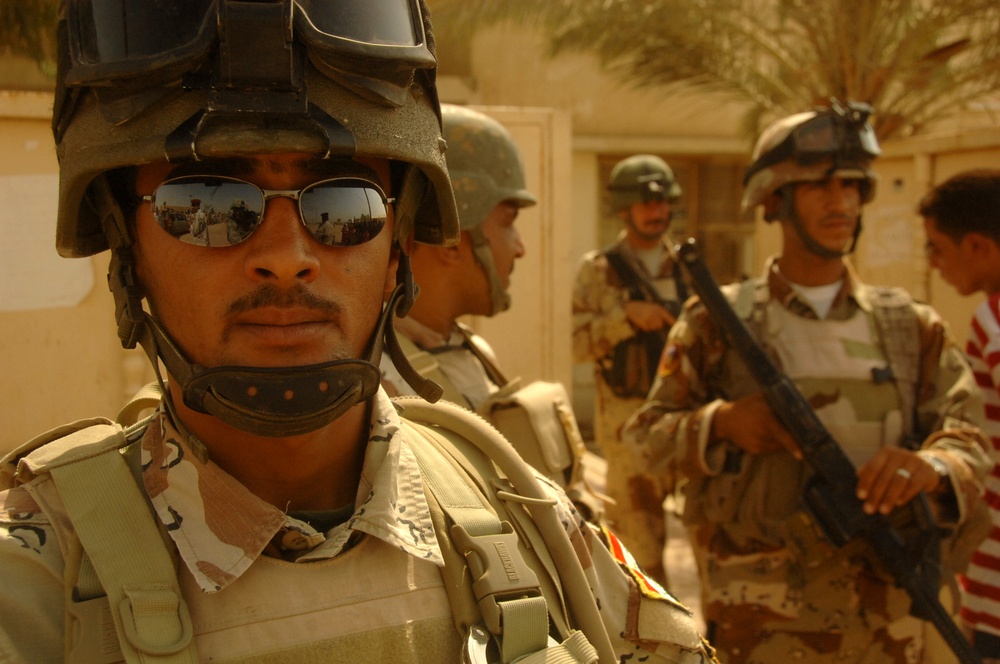 Humanitarian mission in Mahmudiyah