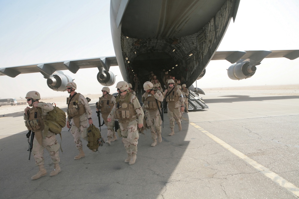 Seabees Arrive in Iraq