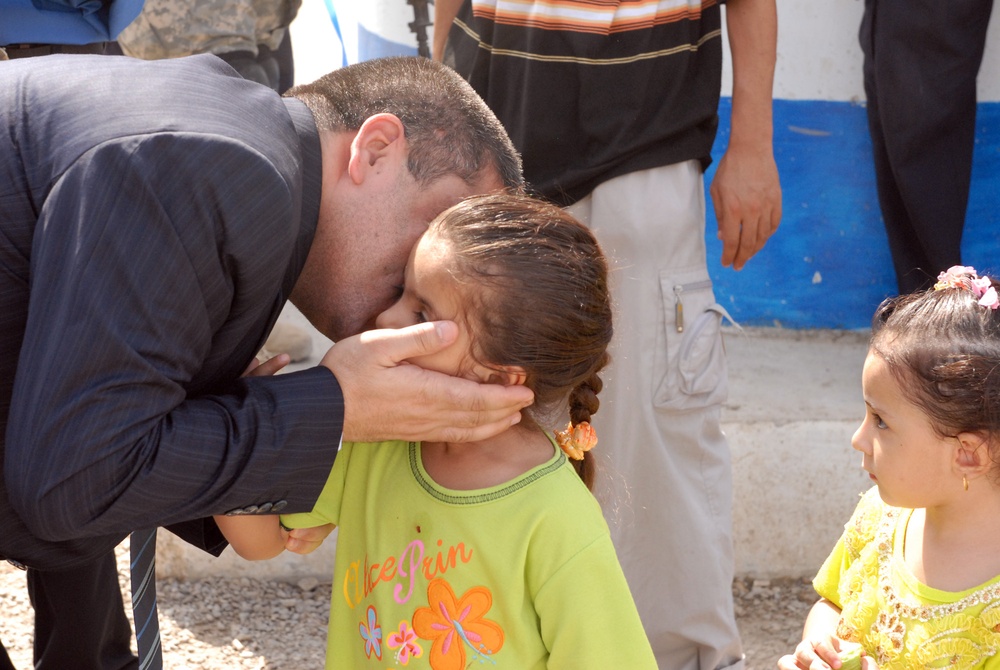 West Baqubah road reopens