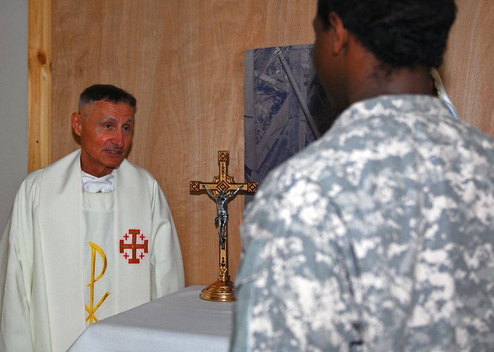 1st AD chaplain continues mission after IED attack