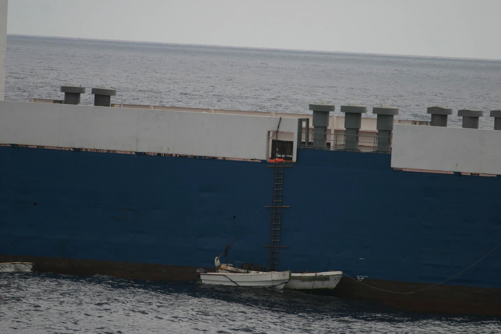 USS Howard Monitoring MV Faina