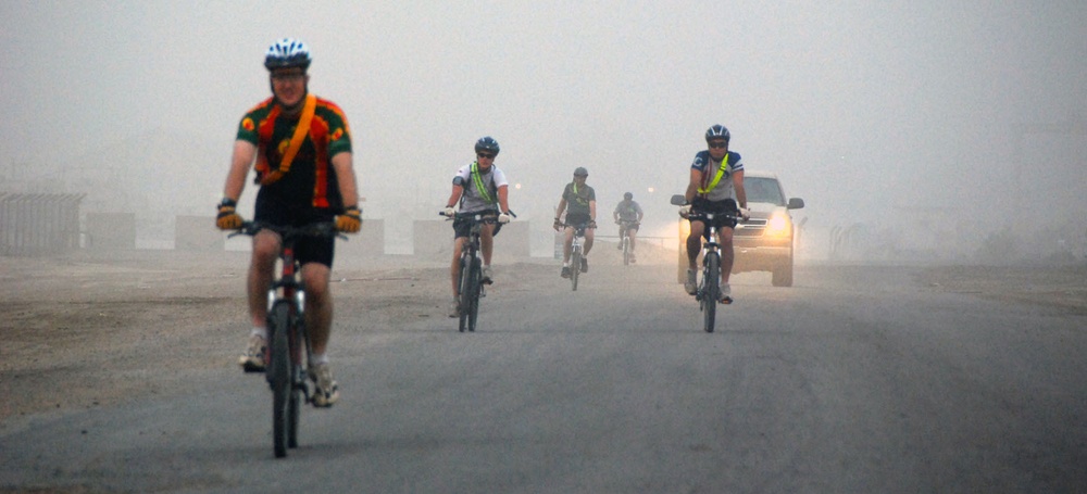 32 Soldiers participate in Honolulu Century Ride in Iraq