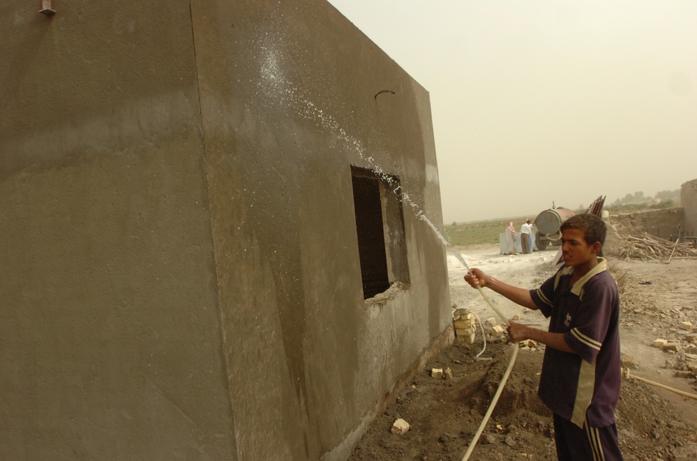 Local Iraqi School Undergoes Reconstruction