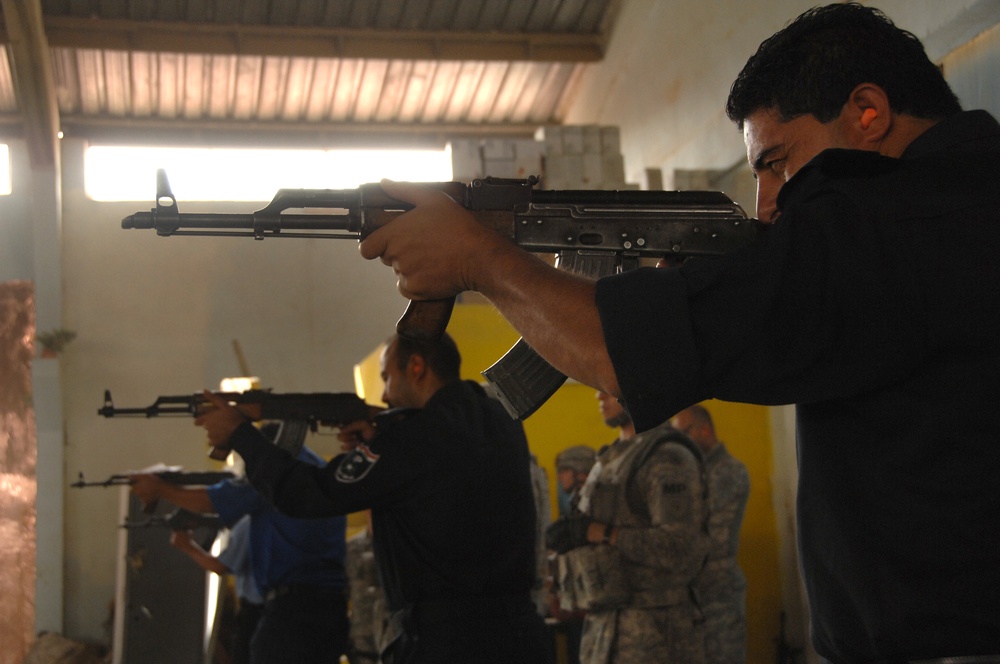 Iraqi Police Leaders Course