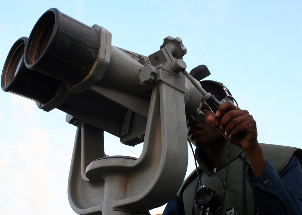 Scanning the horizon aboard USS San Antonio