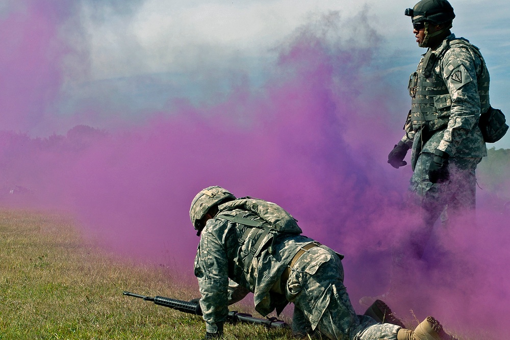 Seasoned Soldiers Pass on Their Experience