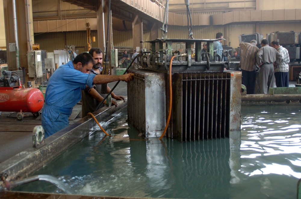 Diyala Electrical Industries gets help in production