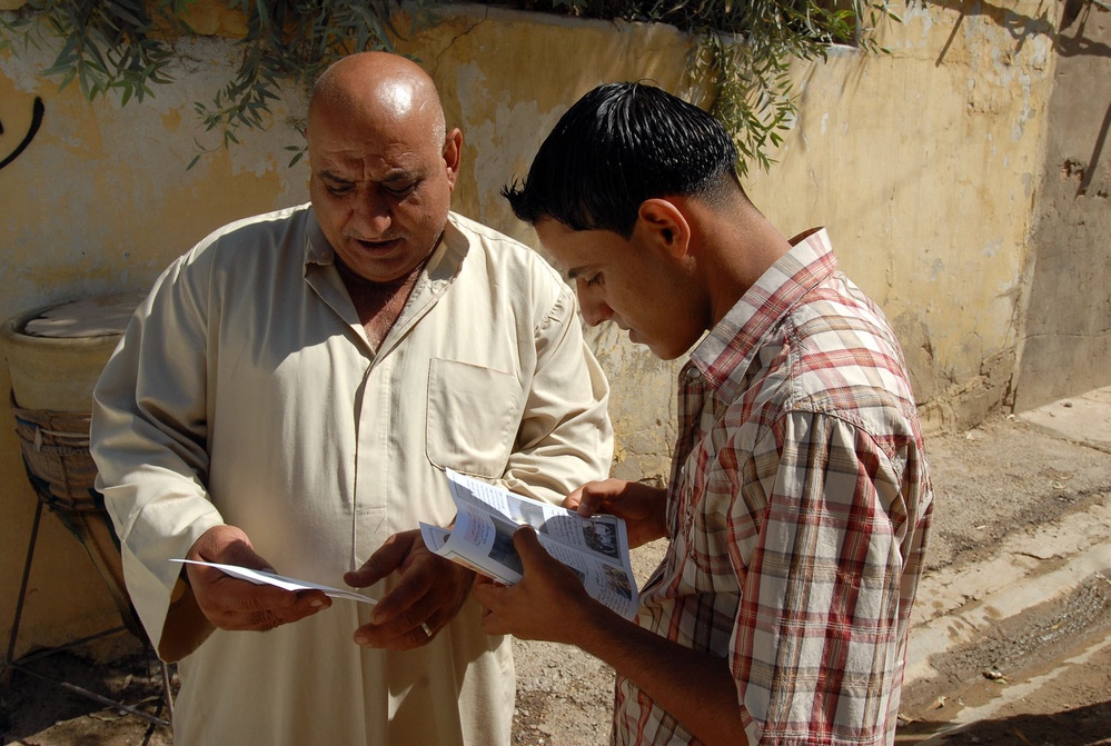 Words, handbills help bring progress, security to Sadr City