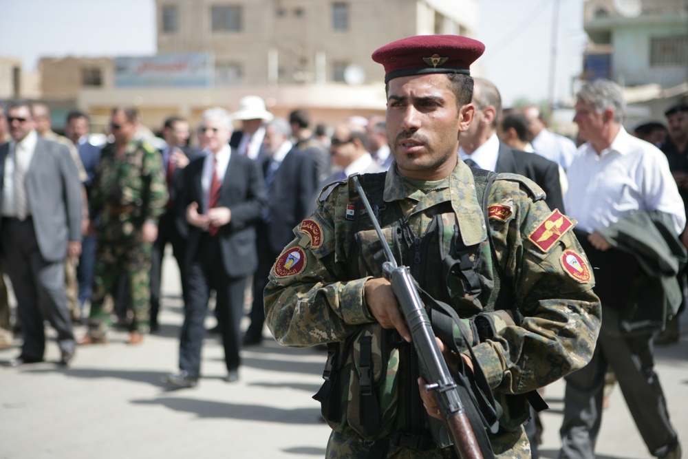 U.S. Deputy Secretary John Negroponte Visits Iraq
