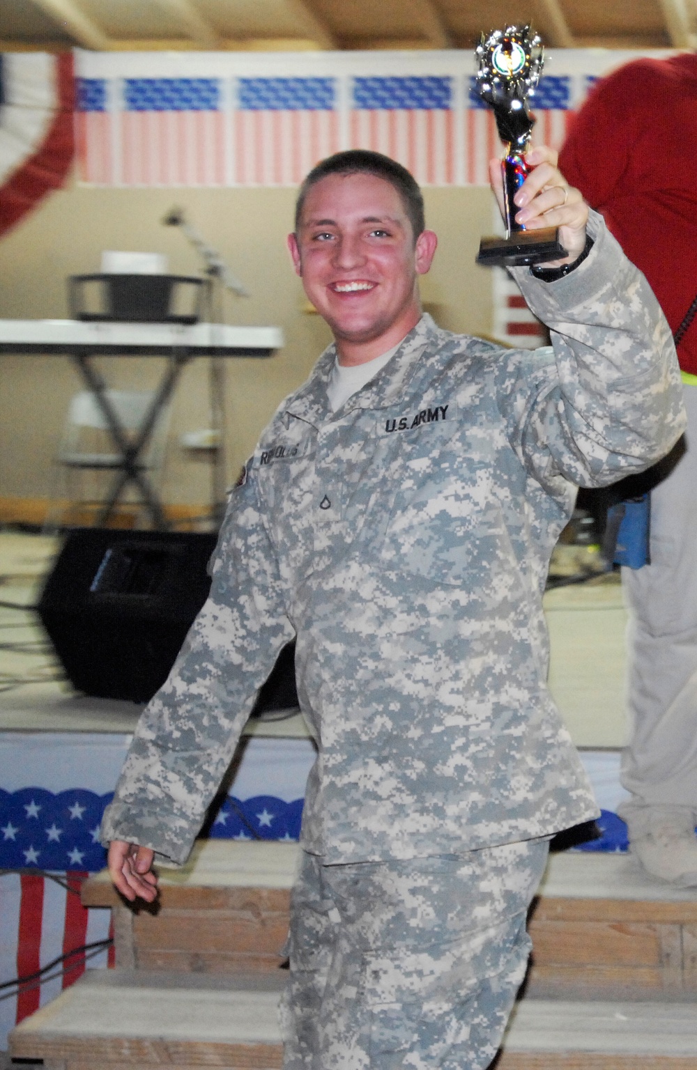 Soldiers Participate in Oktoberfest