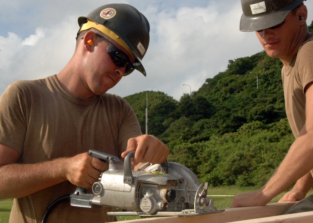 Seabees construct Morale, Welfare &amp;amp; Recreation warehouse in Okinawa