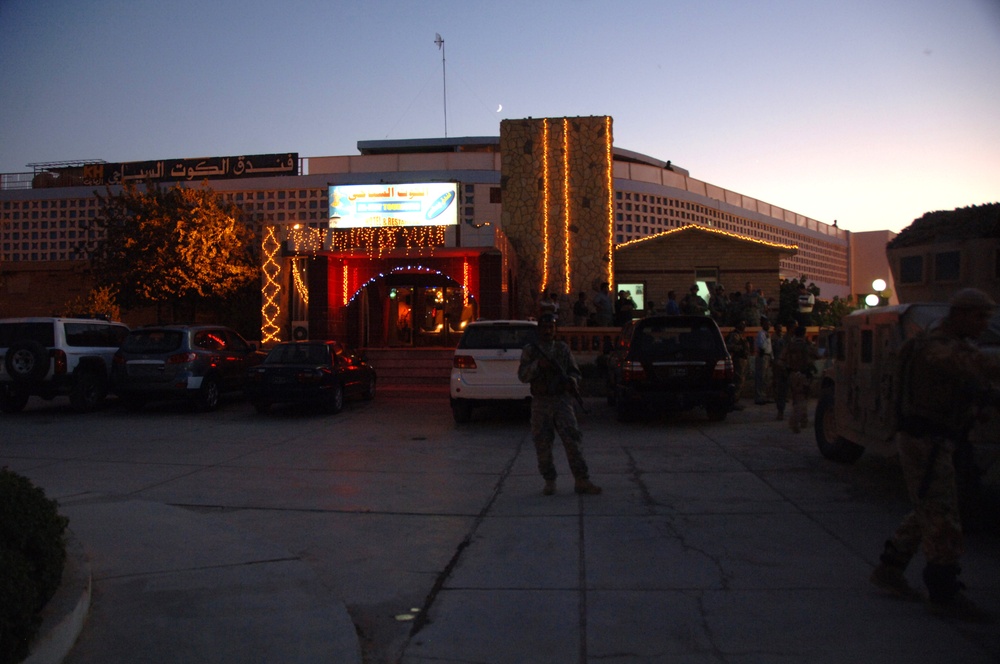 Iraqi Artists Present Play to Soldiers