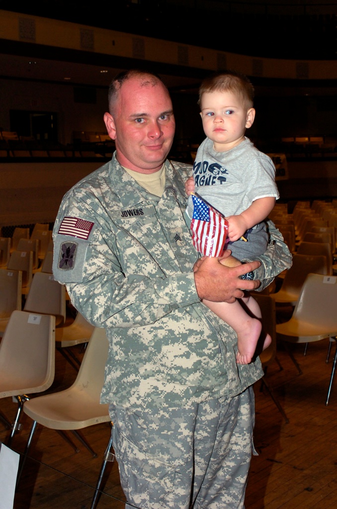 Soldiers deploy to train Iraqi police force - 39th Military Police Company leaves for year-long tour