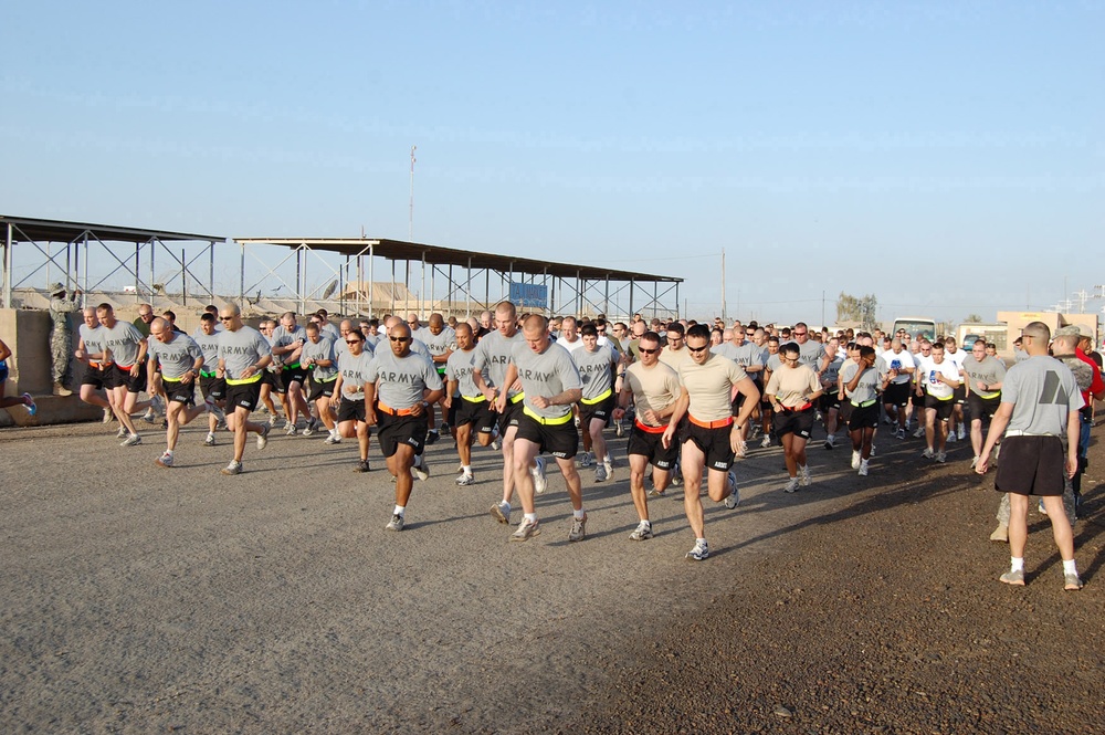 Camp Taji holds Army Ten-Miler