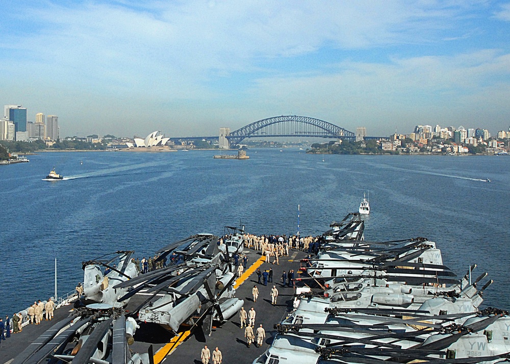 USS Peleliu port visit