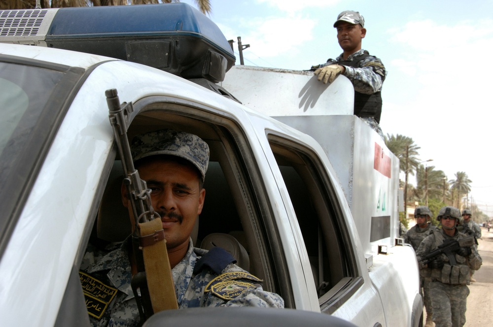 Iraqi National Police Conduct Operation Patriot Enforcement
