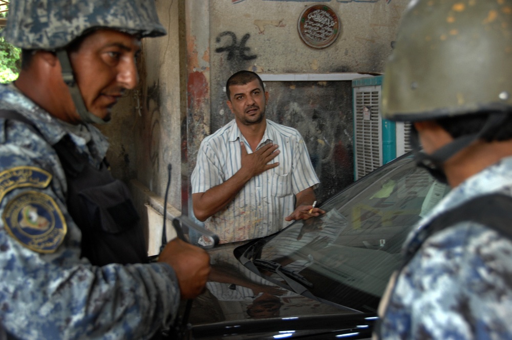 Iraqi National Police Conduct Operation Patriot Enforcement