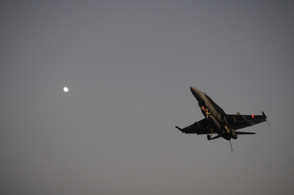day light flight operations aboard USS Ronald Reagan
