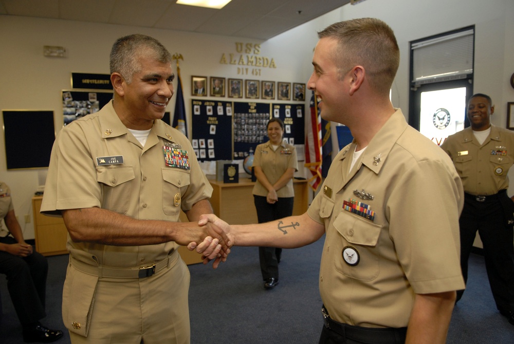 Top Navy Enlisted Visits Navy Recruiting Station