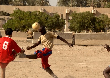 Soccer tournament brings coalition, Iraqi army together
